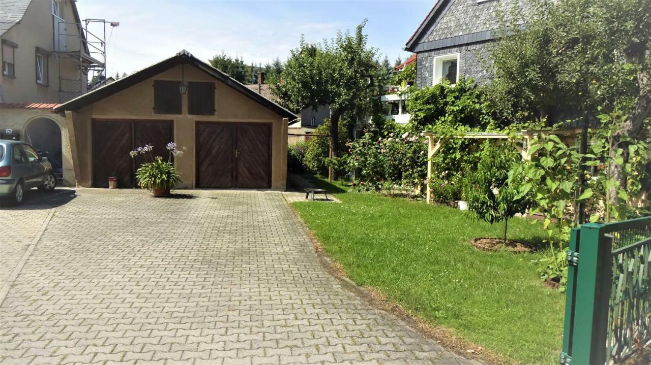 Privatzimmer Lehmann Kottmar エクステリア 写真
