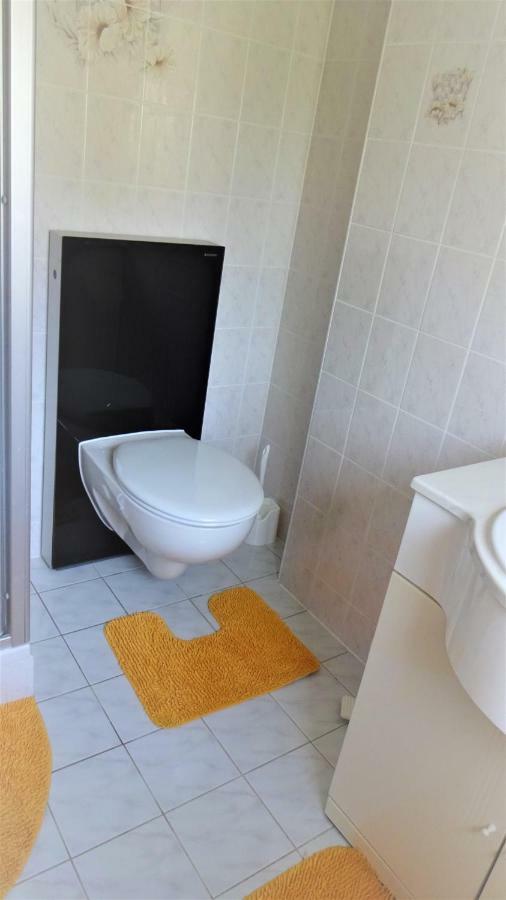 Privatzimmer Lehmann Kottmar エクステリア 写真
