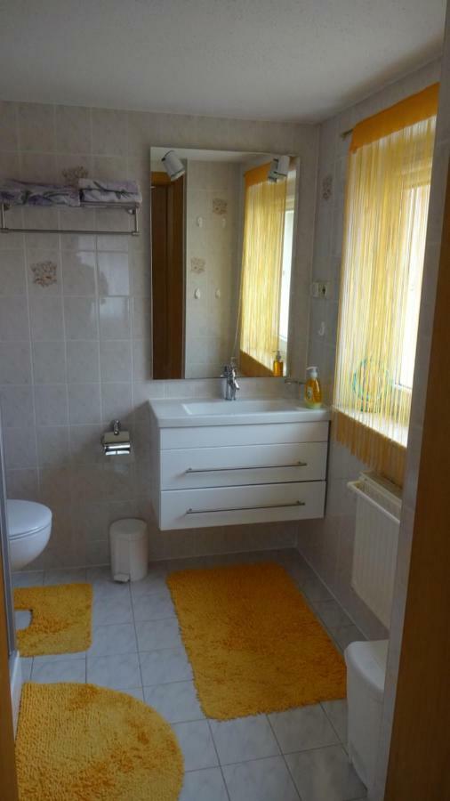 Privatzimmer Lehmann Kottmar エクステリア 写真